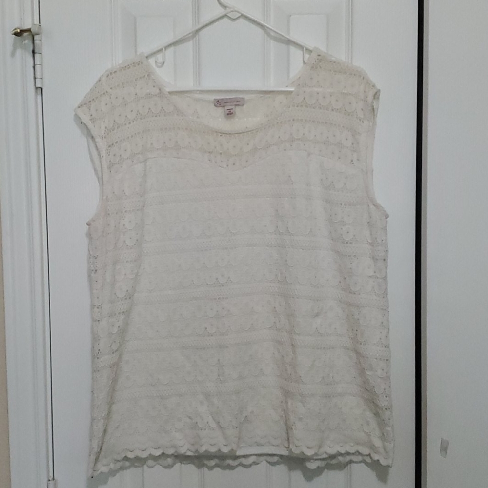 Sleeveless eyelet top